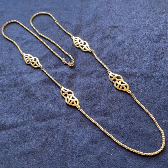 Gold Necklace - Picture 6 of 8